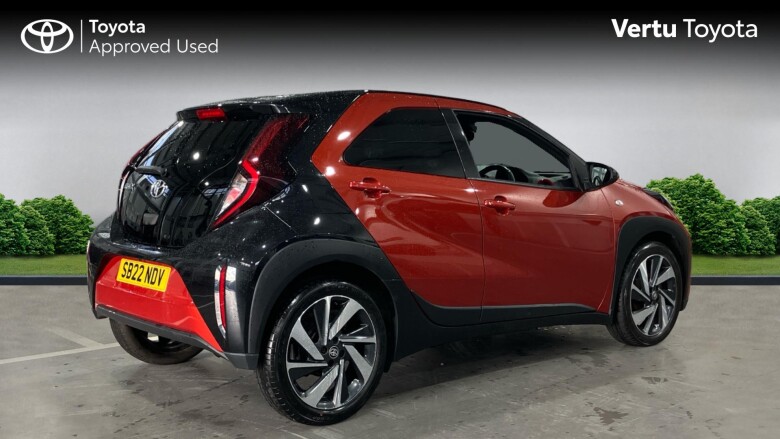 Toyota Aygo X 1.0 VVT-i Edge 5dr Petrol Hatchback